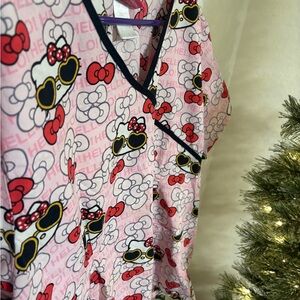 GUC Hello Kitty Sunglasses Print Women’s Scrub Top.